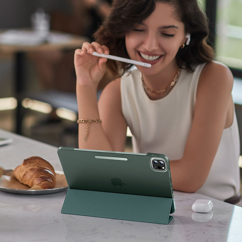 ESR - Ascend Trifold - iPad Pro 13 (2024) / iPad Pro 13 (2025) - Forest Green