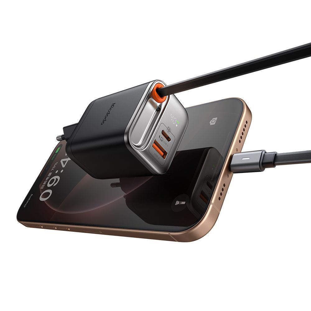 Incarcator Mcdodo (CH-4281), USB-A/USB-C, 40W, Cablu Retractabil, Negru