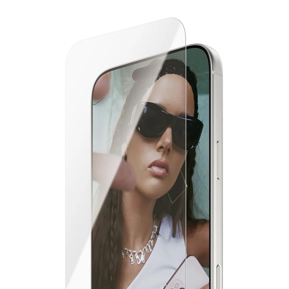 PanzerGlass® - SAFE. Ultra-Wide Fit Screen Protector w. EasyAligner - iPhone 17 Pro Max - Clear