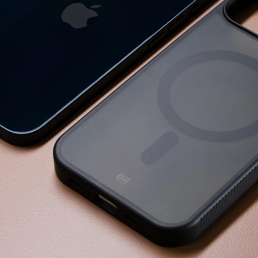 3mk - Smoke MagCase - iPhone 16 - Black