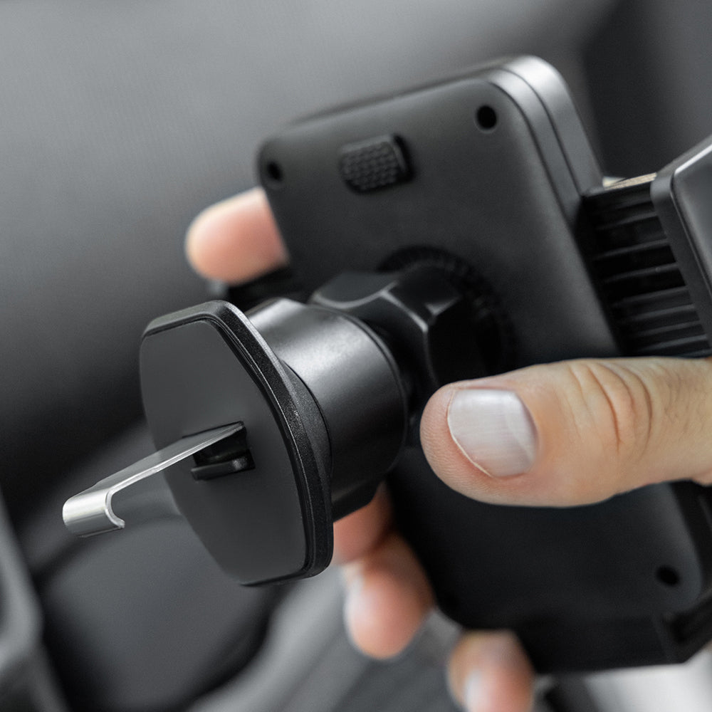 Proove - Car Holder with Wireless Charging Sonic (WHSN15002001) - for Air Vent, Secure Attachment, 15W, LED, Universal -