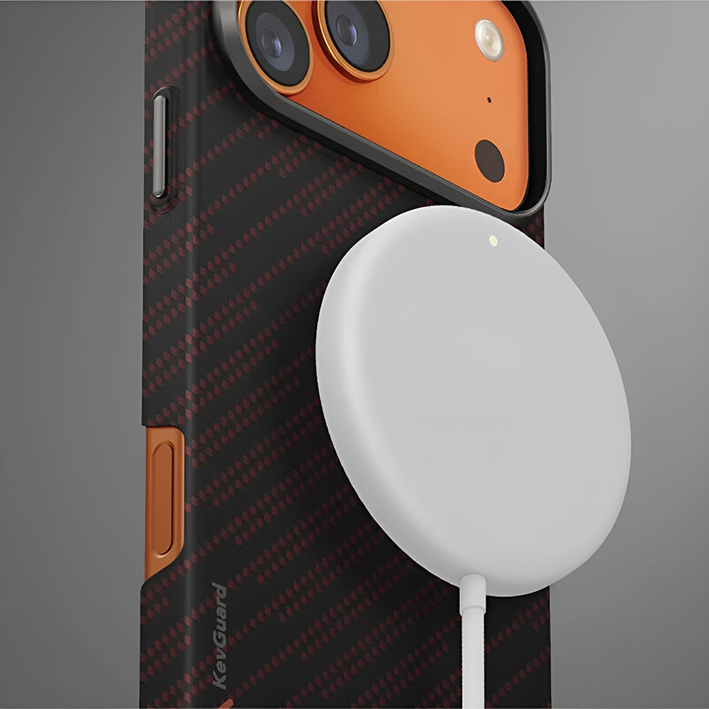UNIQ - Keva Aramid - iPhone 17 Pro - Silent Lava