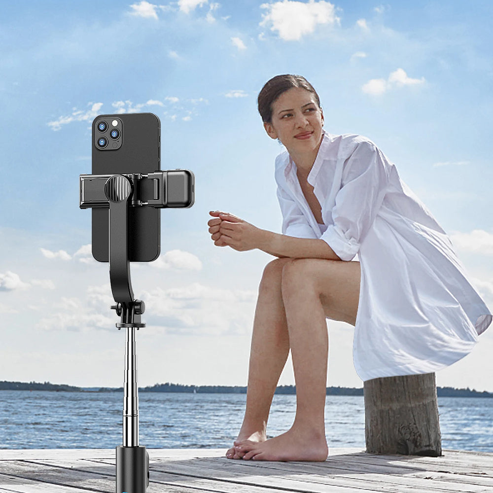 Techsuit - Selfie Stick (C01s) - with Foldable Stable Tripod, Bluetooth Remote Control, Fill Light, 107cm - Black